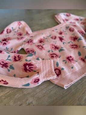 Pink Floral Knit Sweater Size L